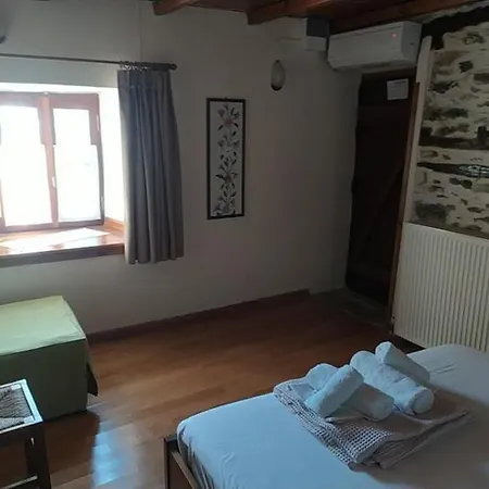 Pensión Archontiko Iatridis