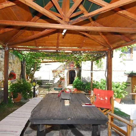 Pensión Archontiko Iatridis