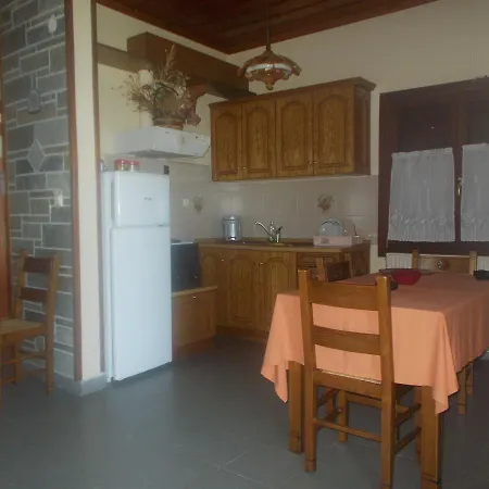 Pensión Archontiko Iatridis Mourésion