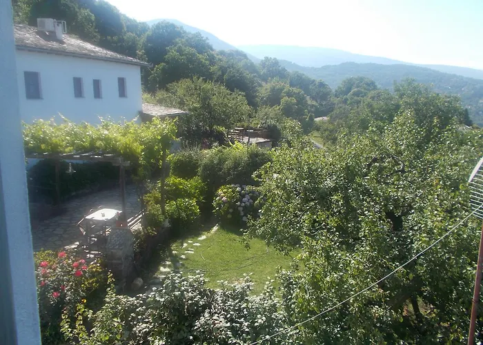 Archontiko Iatridis 3* Mourésion