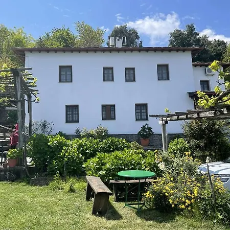 Casa de hóspedes Archontiko Iatridis