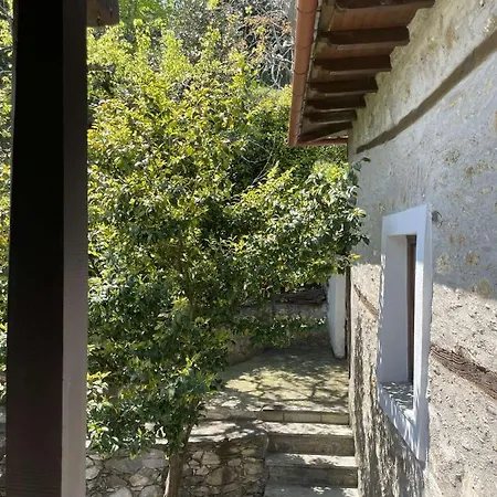 Pensjonat Archontiko Iatridis 3*