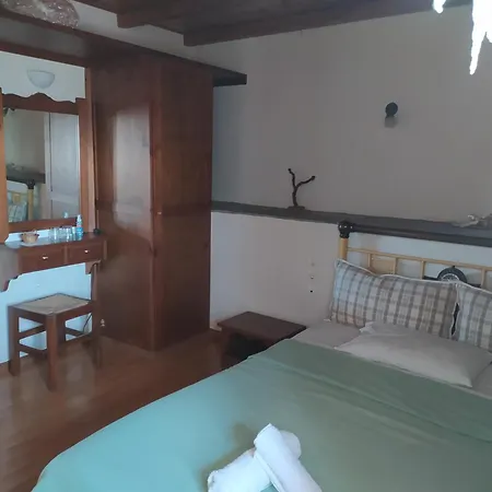 Pensjonat Archontiko Iatridis 3*