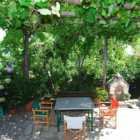 Archontiko Iatridis 3*